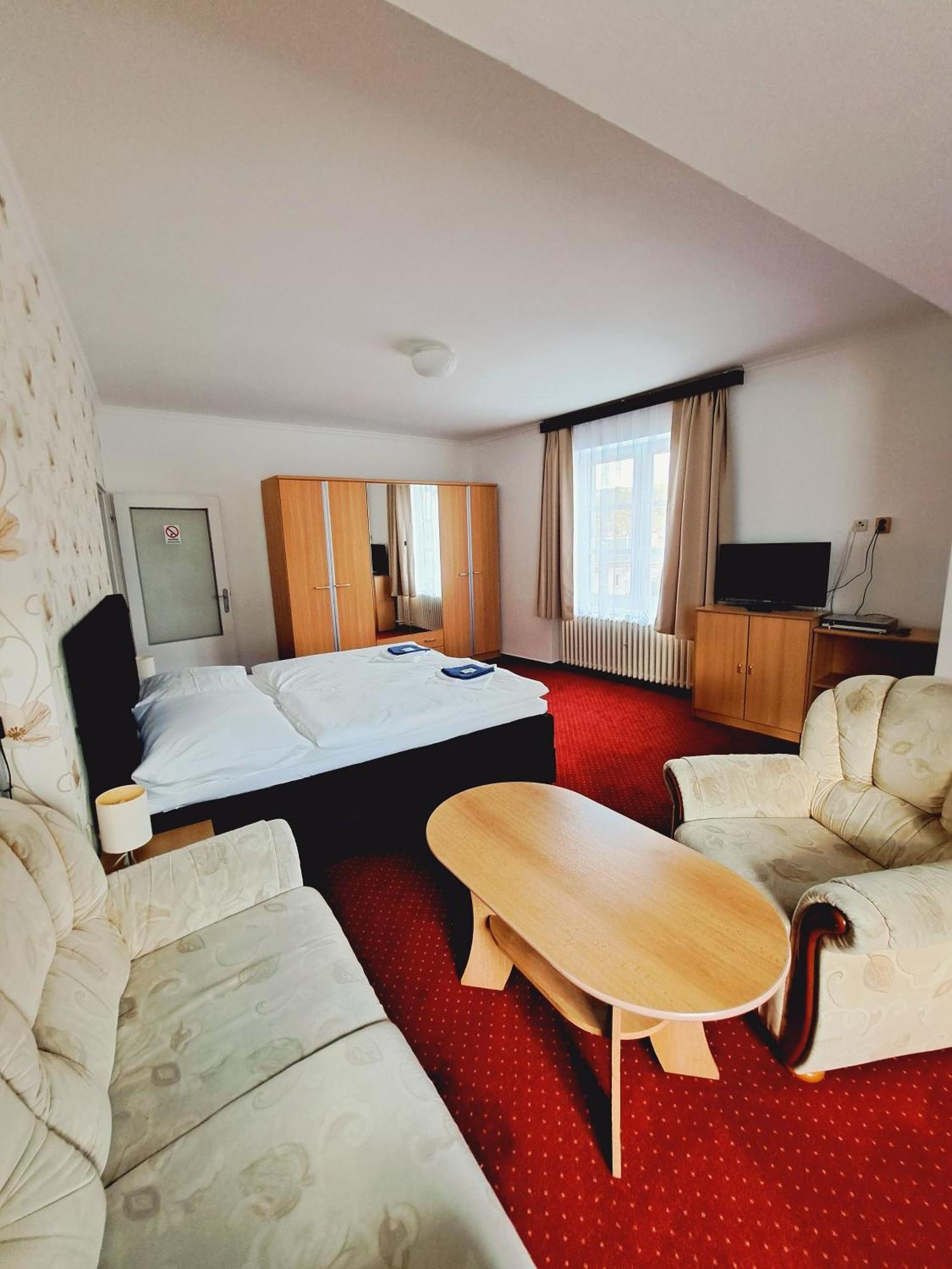 Hotel Grand تانفالد المظهر الخارجي الصورة